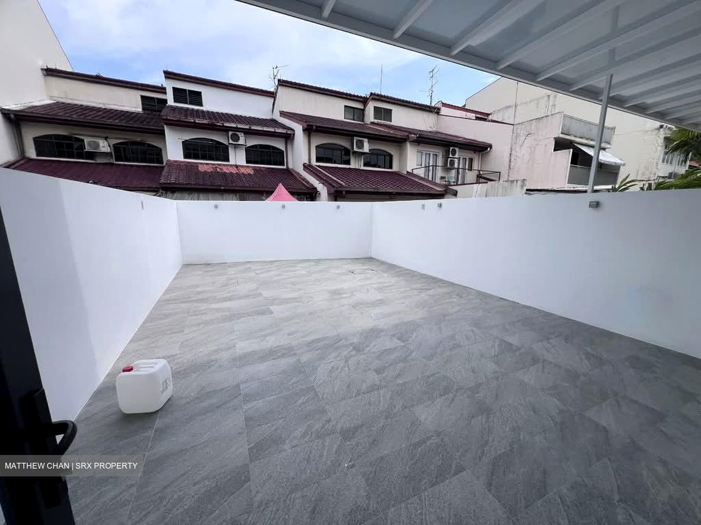 West Coast Road (D5), Terrace #532841621